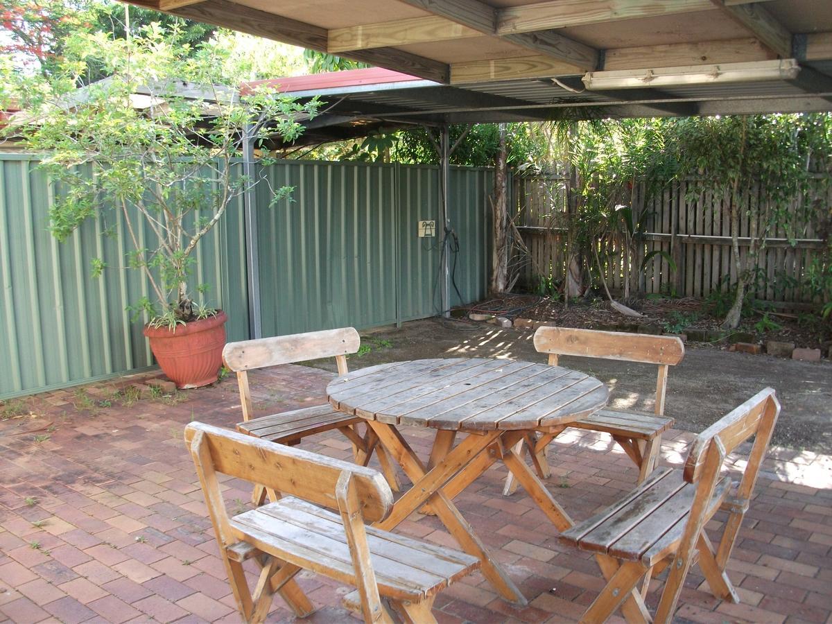 Beerwah Glasshouse Motel Exterior photo